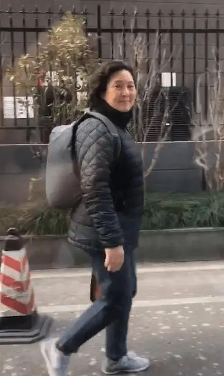 张芝华早年也是大美女，二婚后发福变胖！