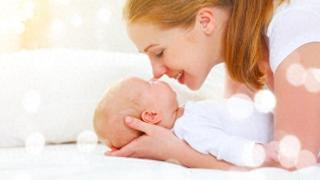 育儿秘籍：抱新生宝宝的正确方法与技巧，让母爱更温暖更科学！