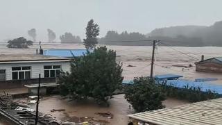 热闻丨防汛Ⅰ级应急响应！暴雨致辽宁建昌部分村庄被淹、通讯临时中断