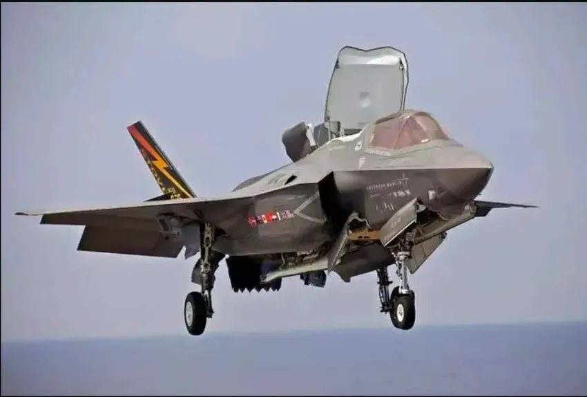 中美3次交锋，美军一败涂地！F-35战机竭尽全力，没能摆脱中国