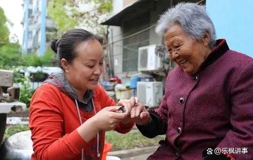 婆婆六十寿辰，儿媳只做一盘无馅饺子，婆婆：我深知你的用心