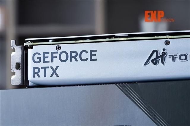 技嘉RTX 4070 Ti SUPER AI TOP显卡评测