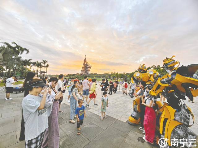 南宁各大景区中秋节活动精彩纷呈