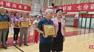安仁县柔力球代表队荣获郴州市老年人柔力球比赛冠军