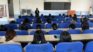 青岛求实职业技术学院： “两分一融”，提升英语教学水平