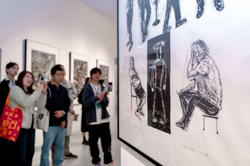 “穿越”中国现当代版画艺术展宁波展出