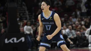 NBA一夜｜湖人得到猛将 快船签下GOAT 绿军裁掉沃克