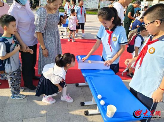 潍坊奎文樱园小学点朱砂启智 鸣鼓迎新篇