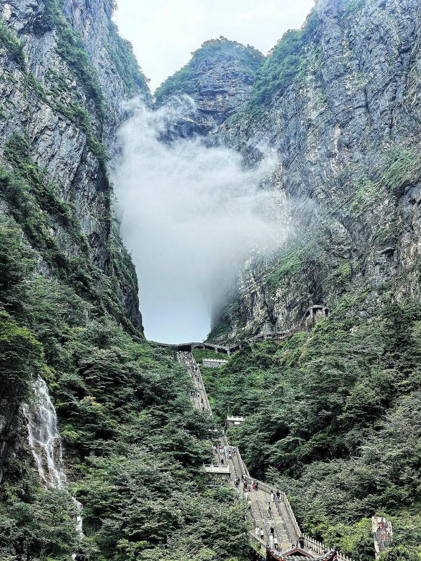 泰安市摄影家协会摄影采风之旅走进神秘的天门山