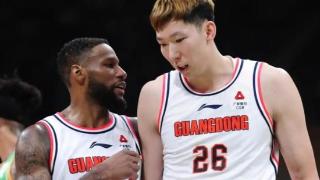 一年顶薪4.44亿！CBA与NBA差距有多大：周琦74年没库里1年赚得多