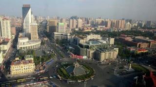 俄外交使团和中国黑龙江省政府讨论地区间关系发展