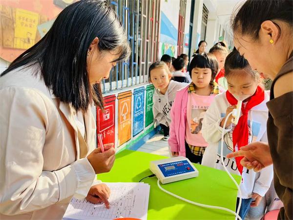 郑州市管城回族区南关小学开展国家体质健康测试活动