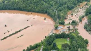 加拿大东部遭遇特大暴雨 4人失踪