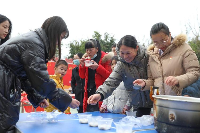 新春走基层 | 赣州蓉江新区：猜灯谜做花灯 多彩民俗迎元宵