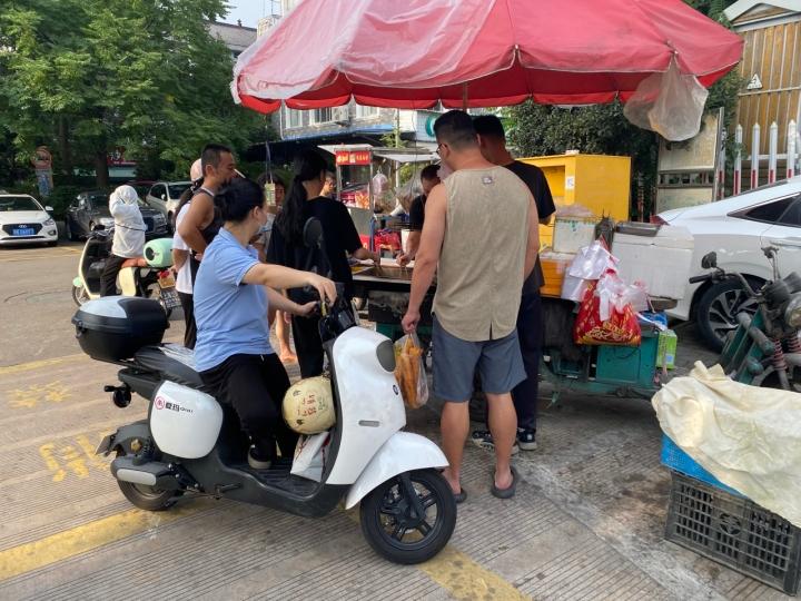 流动餐饮点，食品安全谁来管？