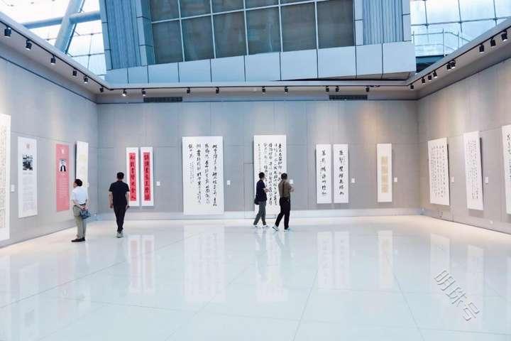 2024·江苏十佳青年书法家作品展在江苏省现代美术馆开幕