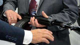 俄国防出口公司：俄印联合企业已开始生产AK-203自动步枪播