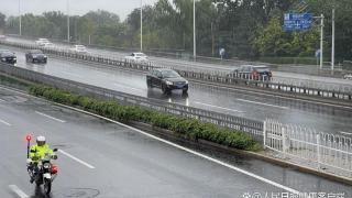 北京暴雨红色预警继续，期间尽量不赤足接触内涝水