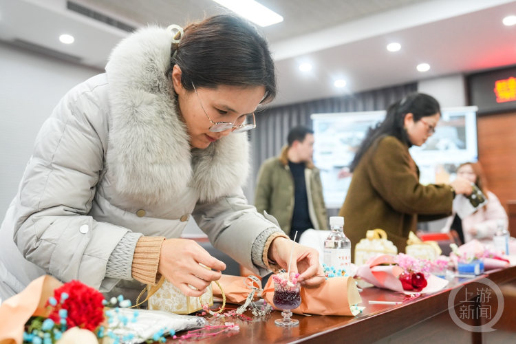 军地同欢庆 来一场别开生面的“女神节”活动