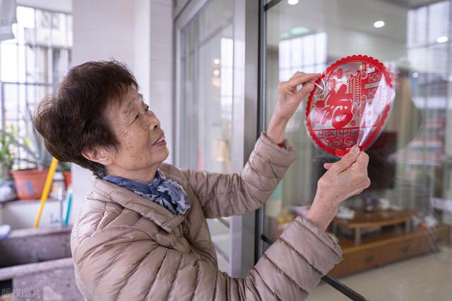 70岁阿姨哭诉：退休后，才知道50岁之后的20年很难熬