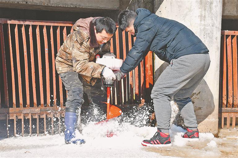 八五六分公司 提前破冰保供水