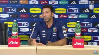 布冯：意大利足球没有自卑的风险，我对国家队有着绝对的敬畏