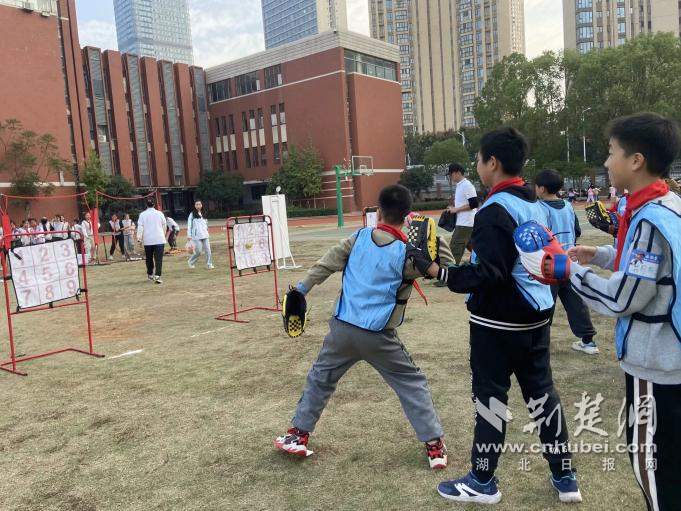 永热爱，敢向前 团体辅导活动点燃学生热情与勇气