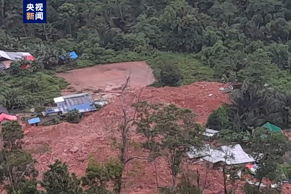 印尼一金矿发生山体滑坡 已致12人死亡