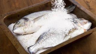 北大研究：盐一换，每年少死100万人，吃低钠盐死亡率大幅降低！