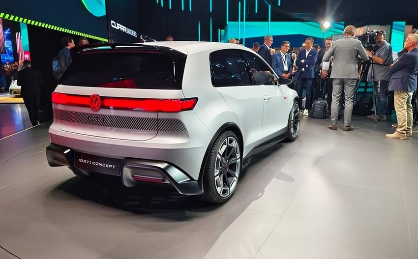 大众汽车发布了“GTI EV”，量产版计划在2027年上市