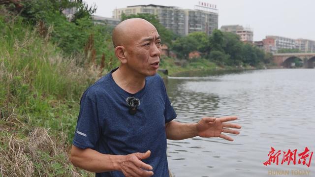 女子不慎落水 热心市民跳河救人