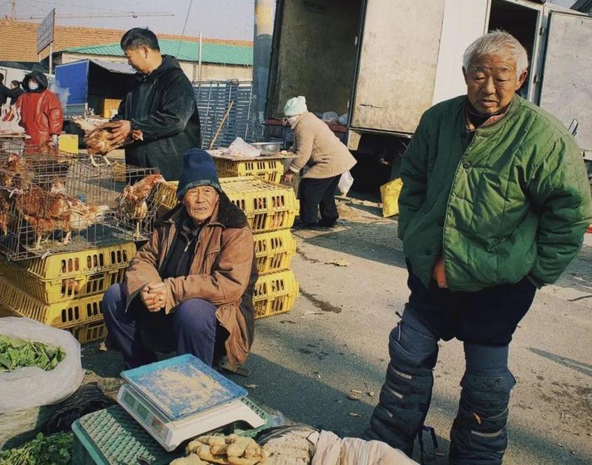 威海乳山市：腊月初一，崖子赶大集！