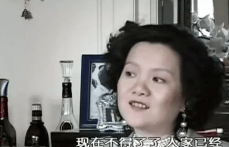 和陈凯歌离婚，是她做过最正确的事：晚年幸福，女儿貌美！