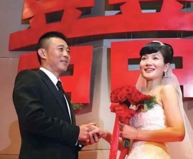 演员潘雨辰：和侯勇离婚后，与女儿相依为命，46岁不愿碰触婚姻