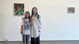 谢娜素颜照被曝光，10岁小女孩遭谢娜粉丝疯狂网暴