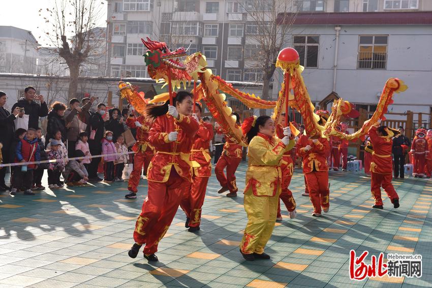 石家庄市第三幼儿园举行校园庙会活动