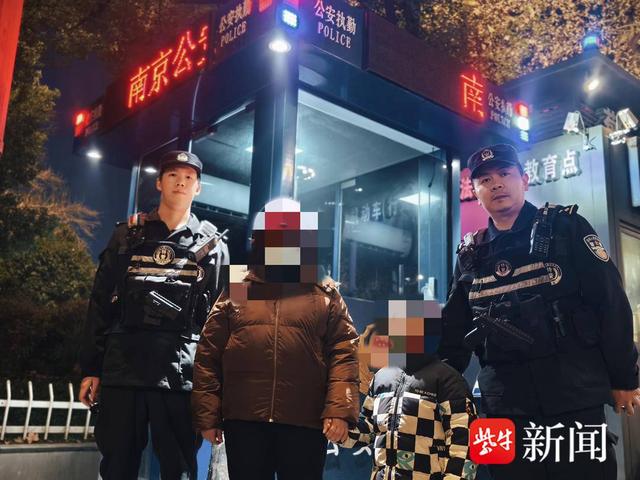 不想上课八岁男孩赌气出走，民警联系家人送他回家，看看吧