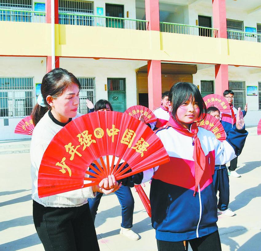 乡土艺术为课后延时服务“添彩”