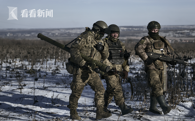 俄乌争夺巴赫穆特附近城镇索列达尔