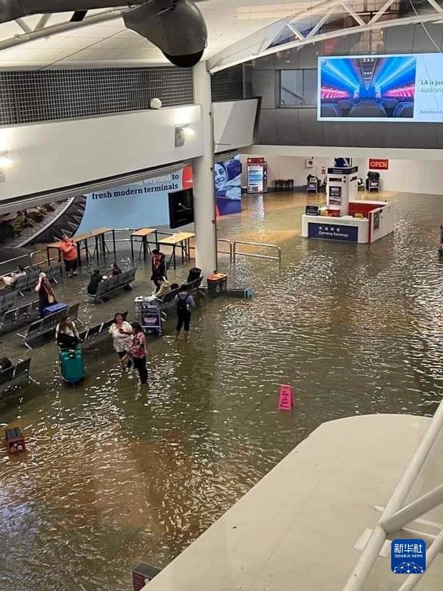 新西兰奥克兰暴雨成灾进入紧急状态