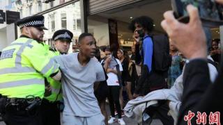 伦敦最繁华商业街要遭“抢劫”？数百人聚集围观，9人被捕