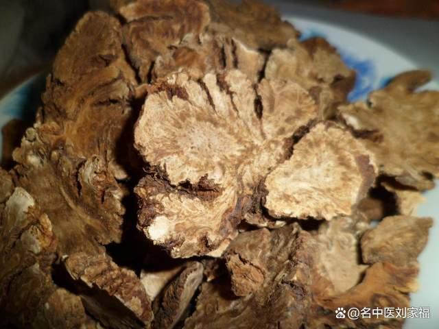 囊肿病久顽固难除，不妨试试加入这2味药，驱邪扶正，消肿不含糊