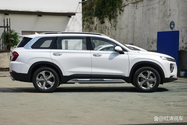 现代胜达价格实惠，6座中型SUV，外观造型更野性