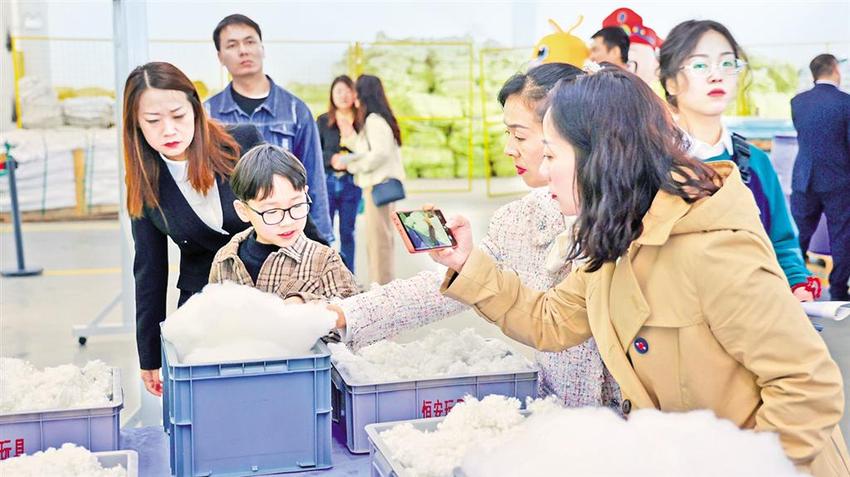 “萌主”驾到!一起探秘恒口毛玩工业之旅!