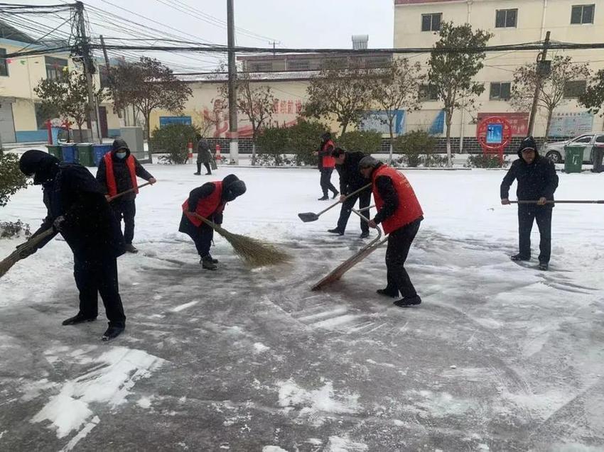 战严寒斗冰雪！罗庄区高都街道为辖区居民生产生活保驾护航