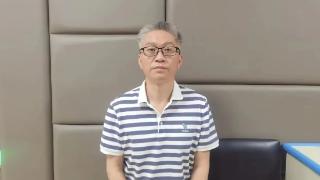 他在吃喝玩乐中沦陷，一再错过组织挽救