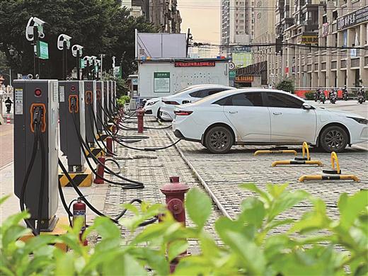 南宁统筹新能源汽车充电设施规划布局