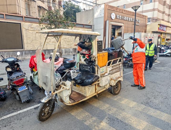 南京玄武城管探索街区“管环执联动”一体化治理新模式