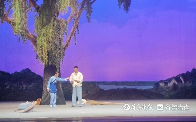 山东艺术学院培训结束，青年演员登百花剧院演绎吕剧“郎派”艺术