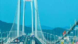 广州：大桥检修保安全